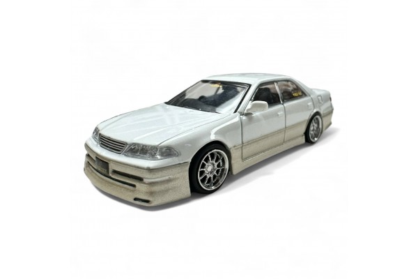 Tarmac Works x Vertex Toyota Mark II JZX100 (White/Gold Metallic)